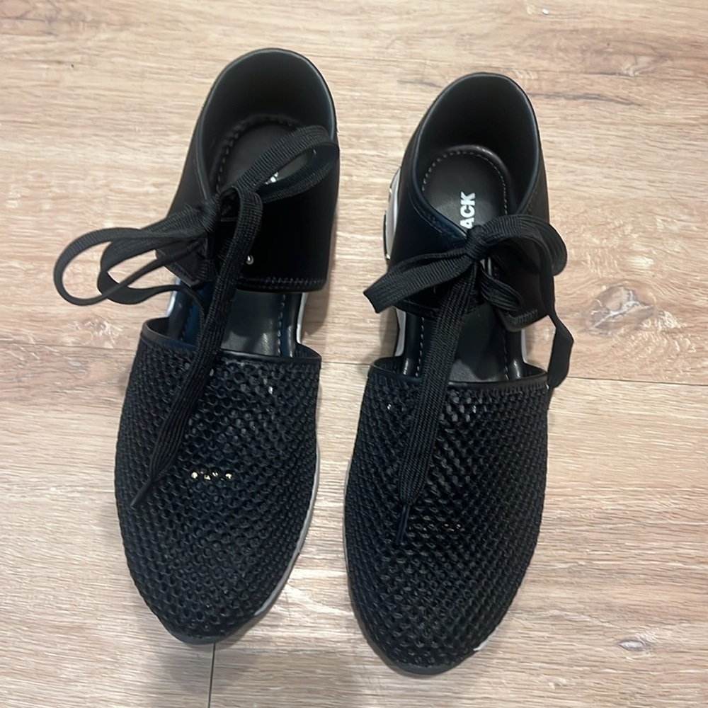 All Black Amazing Mesh Sneakers, Black, Sz 40, EUC